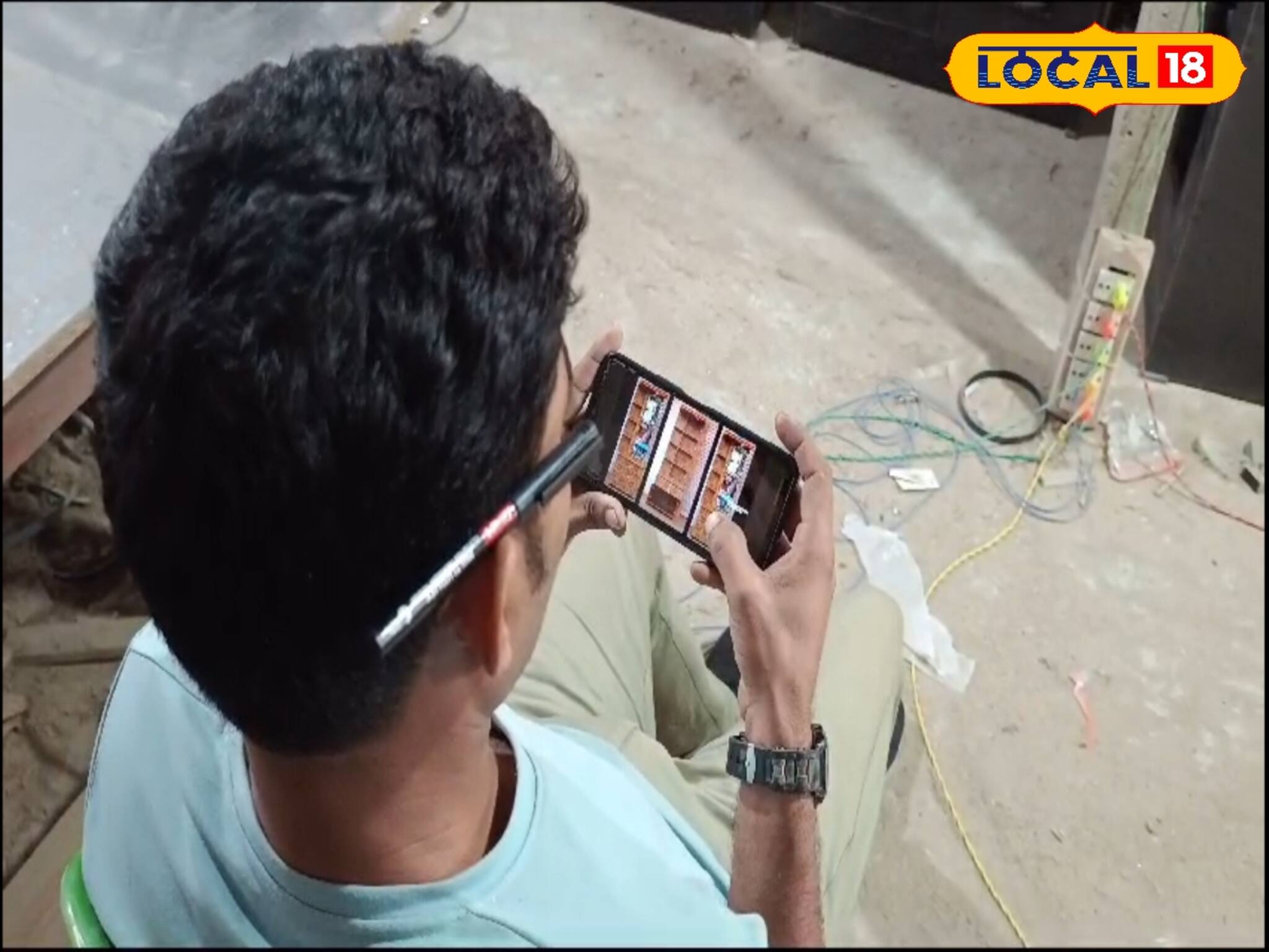 ইউটিউবে বদলে গেল জীবন! পরিযায়ী শ্রমিক আজ কাঠের কারিগর! কাজ দিচ্ছেন আরও অনেককে