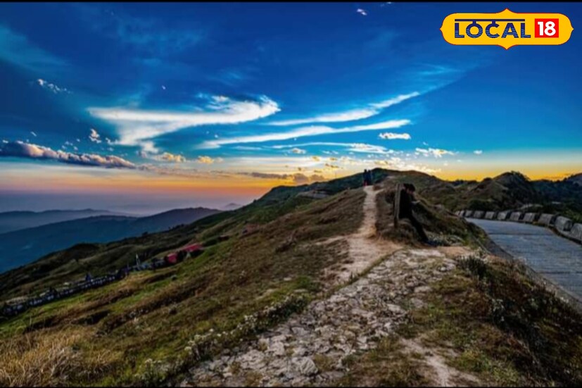 হওয়া অফিসের পূর্বাভাস  চলতি সপ্তাহে পারদ আরো কমবে ইতিমধ্যেই উত্তরের পার্বত্য এলাকাগুলিতে হাড় কাঁপানো ঠান্ডা। ঠান্ডা থেকে বাঁচতে গায়ে জড়িয়েছে মোটা শীত বস্ত্র সঙ্গে শরীর গরম রাখতে রাস্তায় রাস্তায় আগুন জ্বালিয়ে গা সেকছে স্থানীয় বাসিন্দা থেকে পর্যটকেরা।