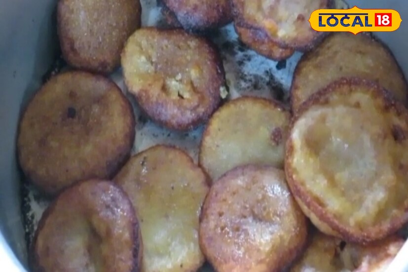 বাসিন্দা সুব্রত মন্ডল বলেন,