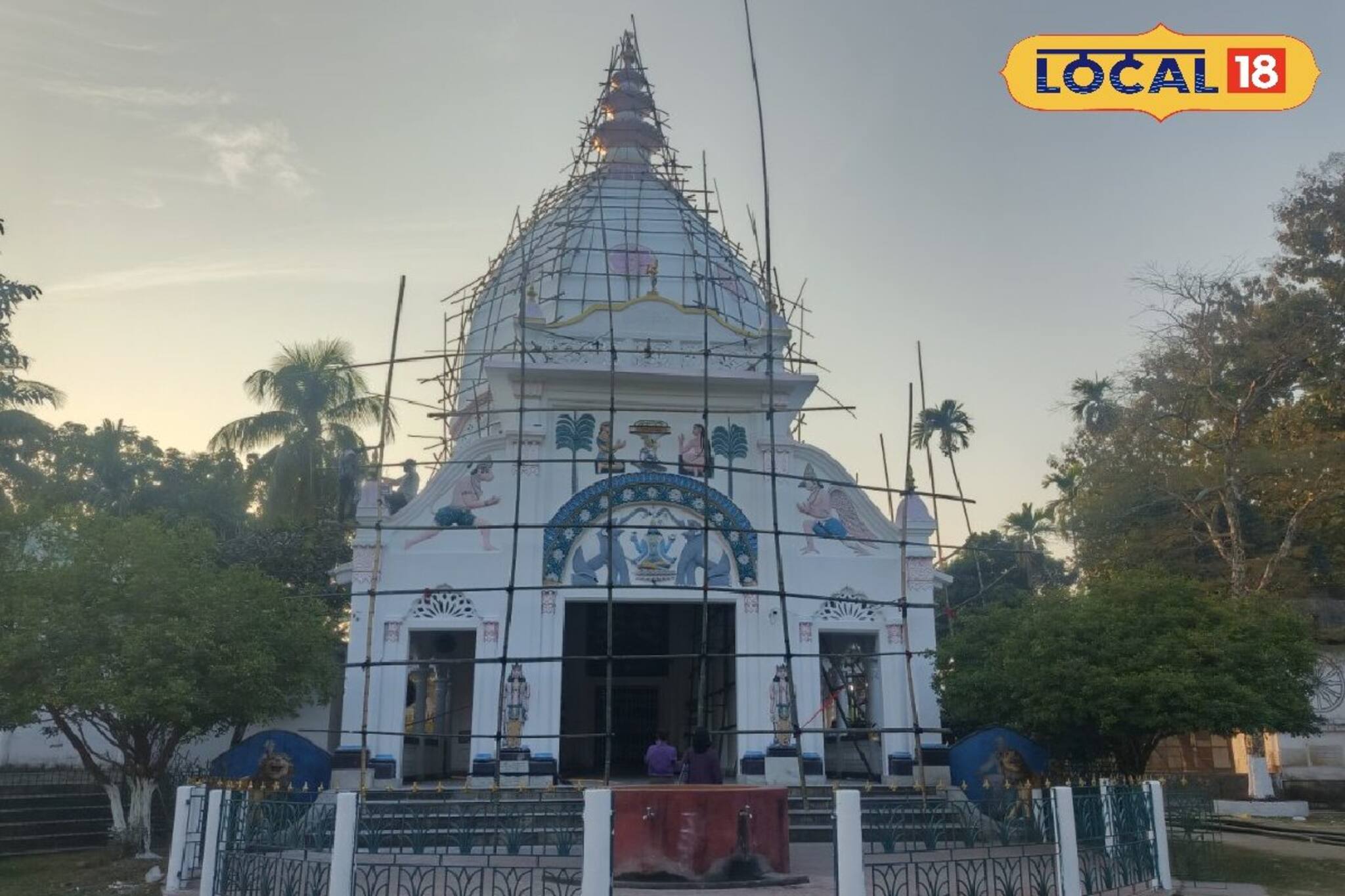 কোচবিহারে কয়েকশো বছরের মন্দিরের টানে প্রতি বছর ছুটে আসেন বহু অসমবাসী