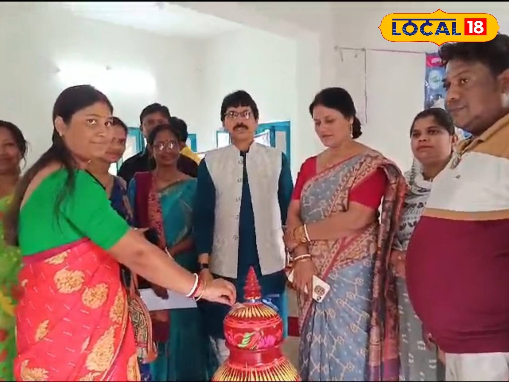 দুয়ারে সরকার শিবিরে উলট পুরাণ হাওড়ায়, লক্ষ্মীর ভাণ্ডারে টাকা দিলেন মহিলারা