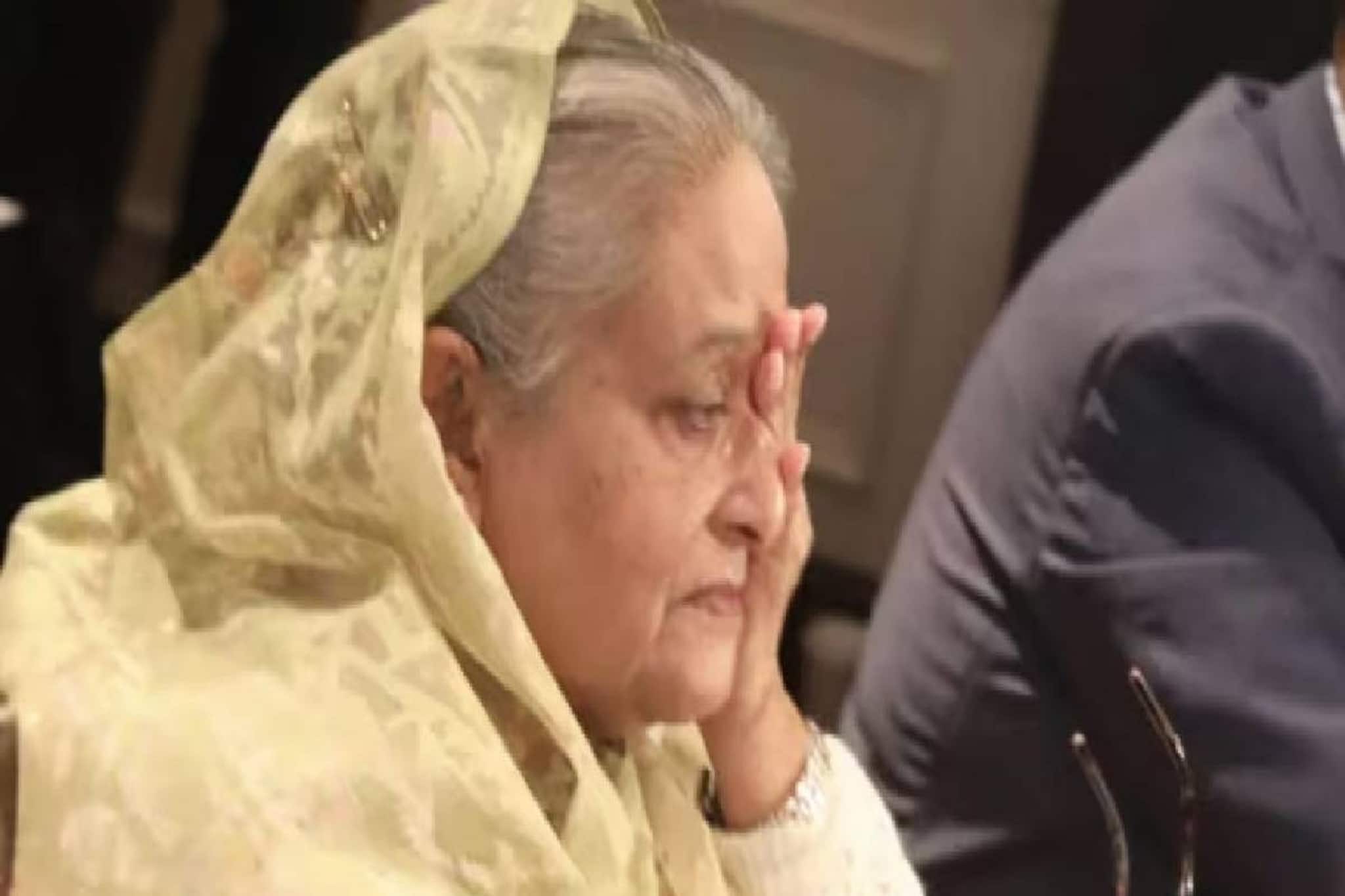 সর্বনাশ! শেখ হাসিনার এ কী হল! গোটা পরিবারকে নিয়ে বিরাট বিপদে হাসিনা! কী করবেন এবার?