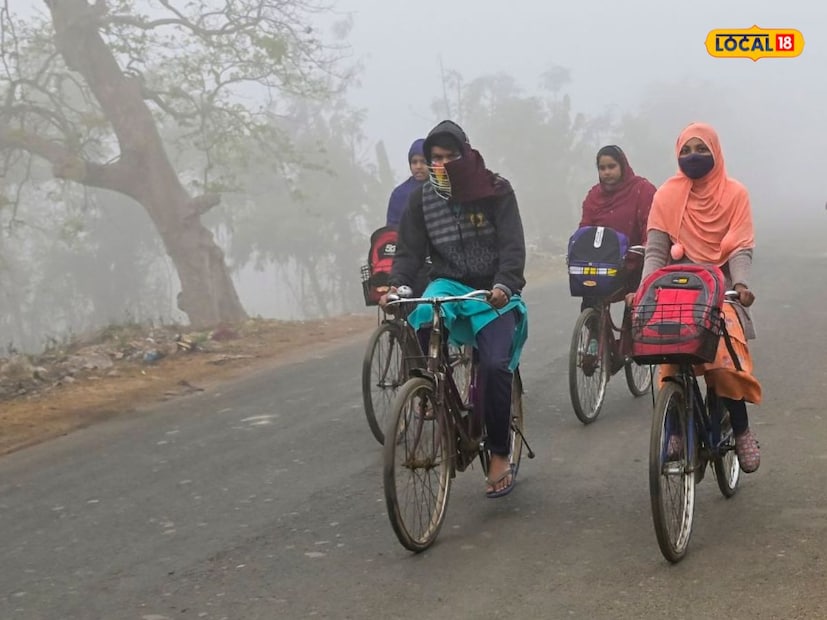 প্রায় প্রতিনিয়তই পরিবর্তন হচ্ছে আবহাওয়ার। আবহাওয়ার খামখেয়ালি জেরবার জেলাবাসী। শীতের প্রভাব কম রয়েছে দক্ষিণের জেলাগুলিতে। নতুন করে পশ্চিমী ঝঞ্ঝা ঢুকছে রাজ্যে। আর এতেই শীত বাধা পাচ্ছে। সামান্য তাপমাত্রা বাড়তে পারে দক্ষিণবঙ্গের জেলাগুলিতে।