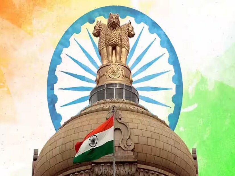 কিন্তু ভারতীয় সংবিধান তৈরি করতে কতদিন সময় লেগেছিল জানেন? ভারতের সংবিধান তৈরিতে সময় লেগেছিল ২ বছর, ১১ মাস, ১৮ দিন। সংবিধান প্রণয়নের কাজ শুরু হয়েছিল ১৯৪৬ সালে এবং এটি ১৯৪৯ সালের ২৬ নভেম্বর অনুমোদিত হয়, তবে কার্যকর হয় ১৯৫০ সালের ২৬ জানুয়ারি। 
