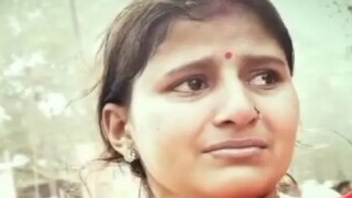 হাপুস নয়নে কাঁদছেন পুত্রবধূ (Photo: Instagram)