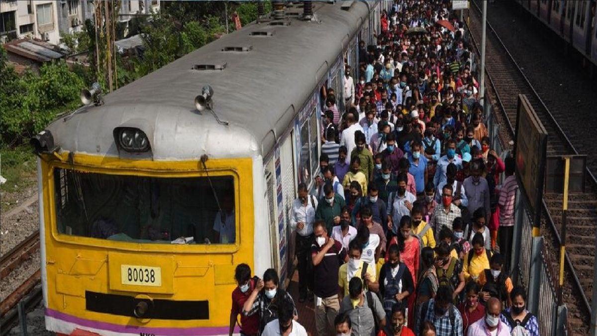 Local train: শিয়ালদহের মাতৃভূমি লোকালে জুড়ছে জেনারেল কামরা! ১২ কোচের ট্রেনে কটি জেনারেল কোচ?