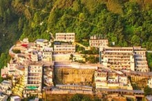 বন্ধ কাটরা থেকে বেরোনোর পথ,তিলধারণের জায়গা নেই হোটেলগুলিতেও! বিপাকে দর্শনার্থীরা
