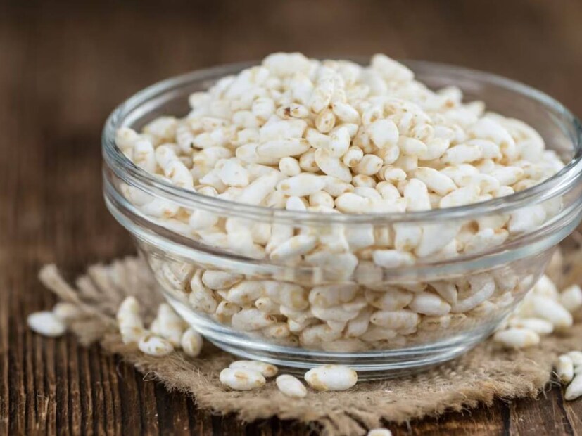 মুড়িতে উচ্চ পরিমাণে শর্করা রয়েছে। এটি শরীরে শক্তি বাড়িয়ে তুলতে সাহায্য করে। দৈনন্দিন কাজে সক্রিয় রাখতেও বিশেষ ভূমিকা রয়েছে মুড়ির।