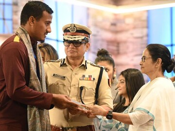 মঙ্গলবার আলিপুরদুয়ারে এসেছেন মুখ্যমন্ত্রী