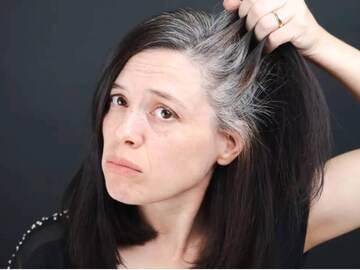 সস্তার ৪ খাবারেই চৌপাট সাদা চুল! ঘরোয়া উপায়ে বন্ধ চুল পাকা! অকালপক্বতার মহৌষধ সস্তার ৪ খাবারেই চৌপাট সাদা চুল! ঘরোয়া উপায়ে বন্ধ চুল পাকা! অকালপক্বতার মহৌষধ