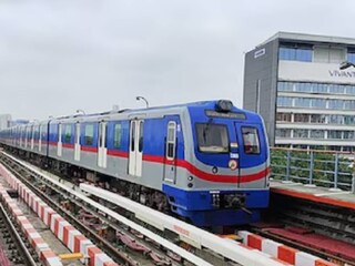 ব্লু লাইন মেট্রোয় ১৪ টি ট্রেন বেশি চলবে
