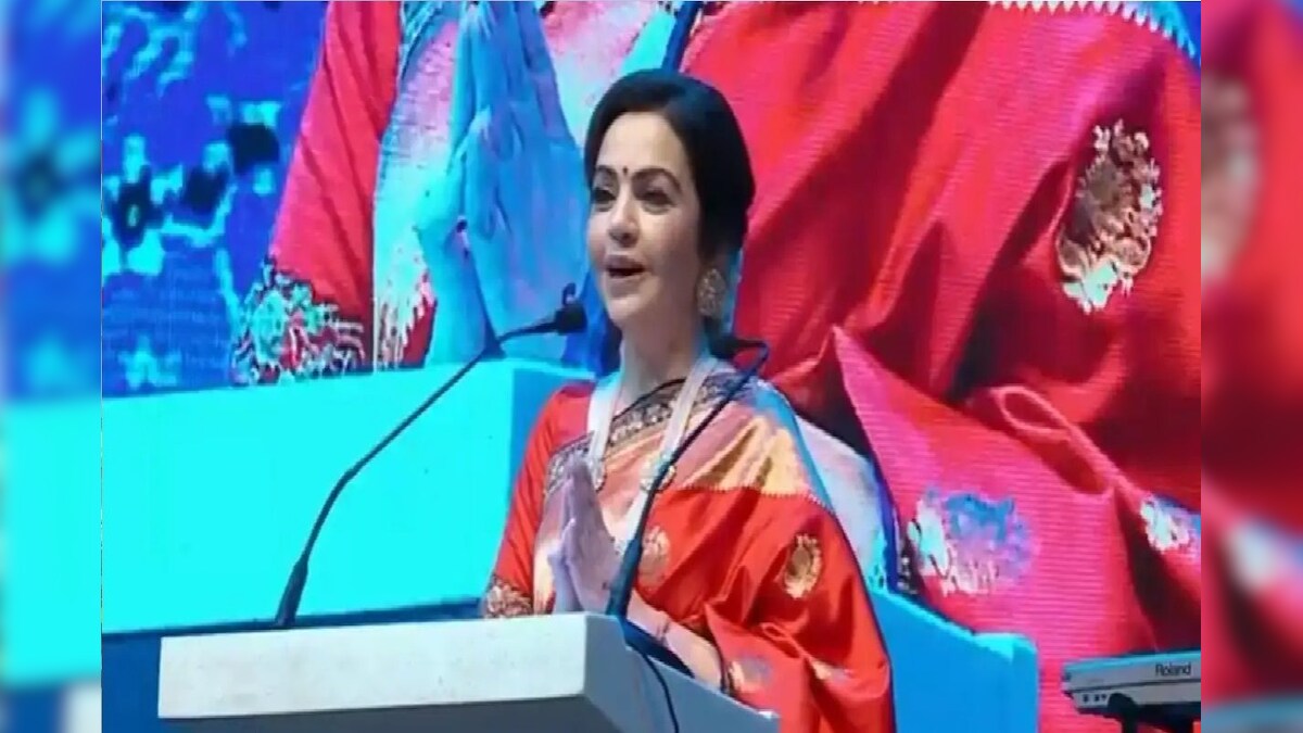 Jamnagar Refinery 25th Anniversary Celebration : জামনগর রিফাইনারির ২৫ বছর পূর্তি উদযাপন; ধীরুভাই আম্বানিকে শ্রদ্ধা জানাতে গিয়ে আবেগপ্রবণ হয়ে পড়লেন নীতা