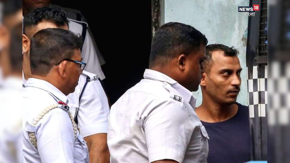 RG Kar Case Verdict News: ফাঁসিই দেবে শিয়ালদহ আদালত? কেমন মানুষ দোষী সঞ্জয়, প্রতিবেশীদের যা দাবি, শুনে চমকে যাচ্ছে সকলে RG Kar Case Verdict News: ফাঁসিই দেবে শিয়ালদহ আদালত? কেমন মানুষ দোষী সঞ্জয়, প্রতিবেশীদের যা দাবি, শুনে চমকে যাচ্ছে সকলে