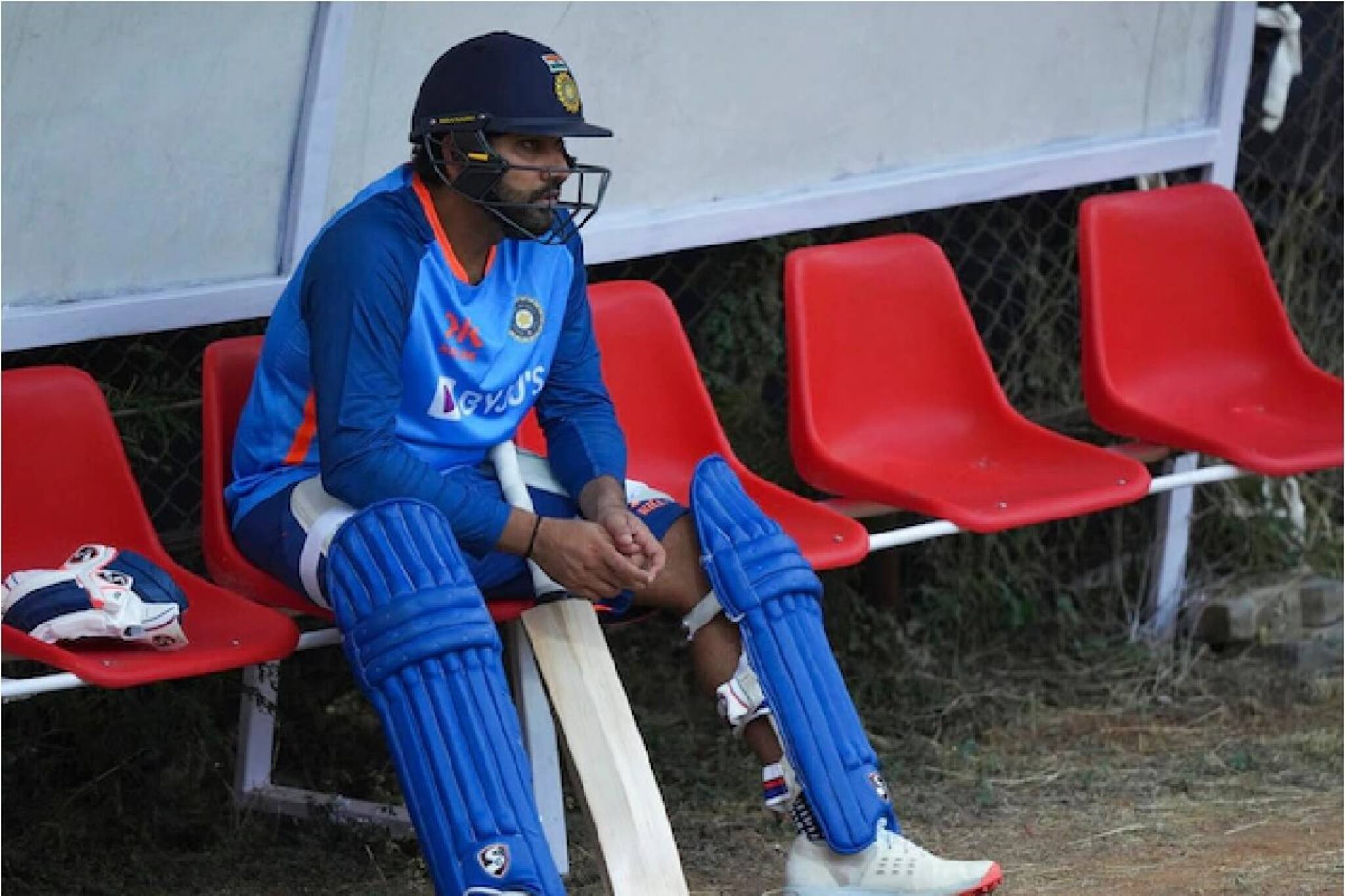 তিনি নিতেন না দলে সেই ক্রিকেটারের অধিনায়কত্বে এবার রনজি খেলছেন রোহিত