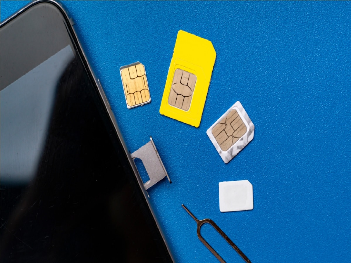 SIM যাতে এক্সটেনশন পায়, তার জন্য ৯০ দিনের মেয়াদ: কীভাবে তা কাজ করে?রিচার্জ করা হলে একটি মোবাইল নম্বর অ্যাক্টিভ বা সক্রিয় থাকে। এই নিয়মের কথা তো আমরা সকলেই জানি। ব্যবহারকারীদের হাতে ৯০ দিনের মেয়াদ থাকবে। যার পরে তাঁকে নতুন প্যাক নিতে হবে না। এরপর SIM বন্ধ হয়ে যেতে পারে।