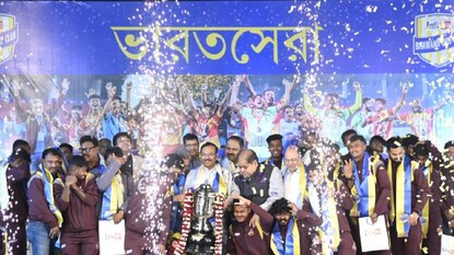 বাংলা দলকে সংবর্ধনা ভবানীপুর ক্লাবের বাংলা দলকে সংবর্ধনা ভবানীপুর ক্লাবের