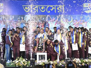 বাংলা দলকে সংবর্ধনা ভবানীপুর ক্লাবের