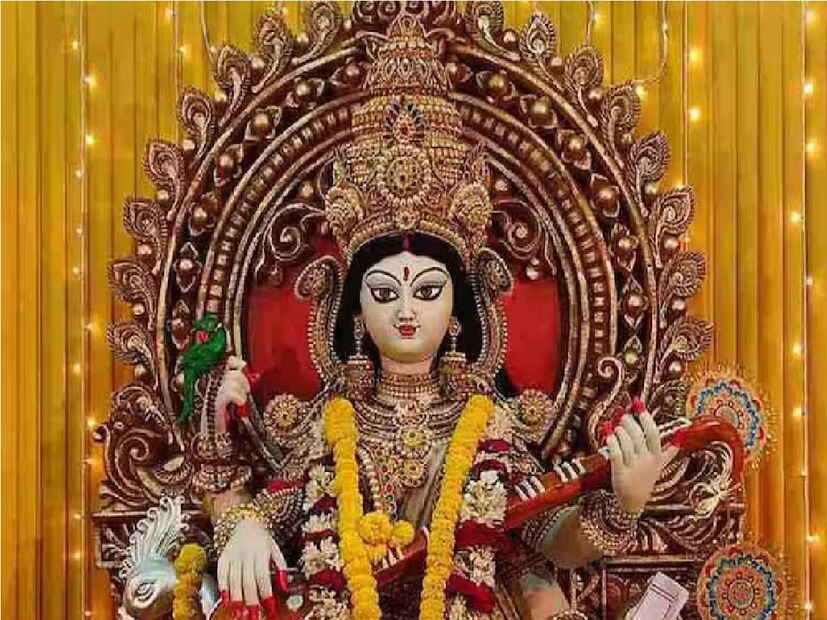 বঙ্গীয় পুরোহিত সভার সভাপতি চন্ডী চরণ হালদার জানিয়েছেন, হিন্দু ধর্মে, বসন্ত পঞ্চমী একটি উৎসব যা জ্ঞান, শিল্প, সংস্কৃতি এবং প্রকৃতির সঙ্গমের প্রতীক। এটি একটি নতুন সূচনা এবং জ্ঞান অর্জনের দিন। বসন্ত পঞ্চমীর শুধু ধর্মীয় নয়, জ্যোতিষশাস্ত্রের দিক থেকেও তাৎপর্য রয়েছে।