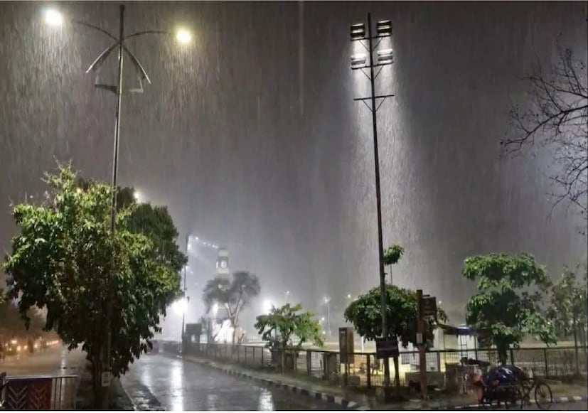 সরকারি সংস্থাগুলি পরিস্থিতির উপর ক্রমাগত নজর রাখছে এবং প্রয়োজন অনুসারে ত্রাণ কাজ চালাচ্ছে।