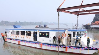 দেশের প্রথম ই-ভেসেল চালু কলকাতায়! পর্যটনে নতুন পালক