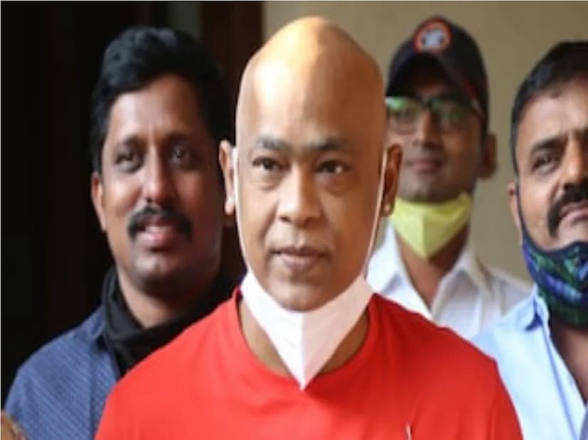 প্রচণ্ড অসুস্থ হয়ে পড়েছিলেন কাম্বলি। তার উপর আর্থিক সমস্যা। একটা সময় চিকিৎসার খরচও ছিল না তাঁর কাছে। সেই কাম্বলি এখন আগের থেকে অনেকটাই সুস্থ। অনেকেই তাঁকে আর্থিক সাহায্য করেছিলেন।