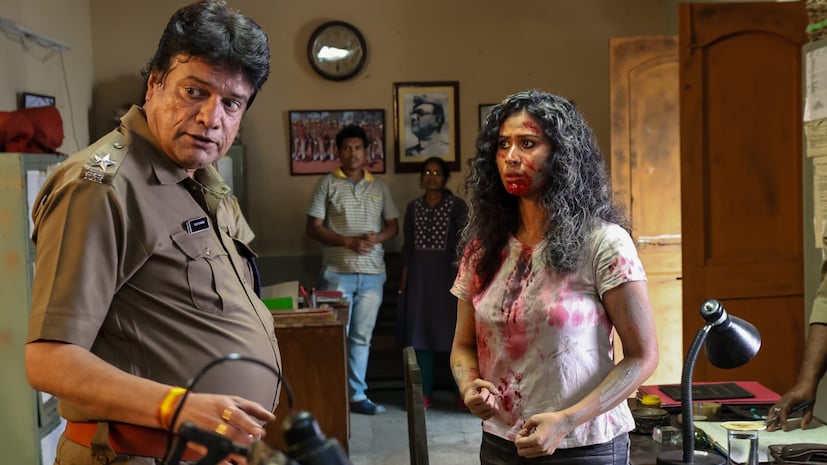 এই ছবিতে অভিনয় করেছেন রাজশ্রী, লাবনী সরকার, খরাজ মুখোপাধ্যায়, রাজেশ শর্মা, সাহেব চট্টোপাধ্যায়, জন