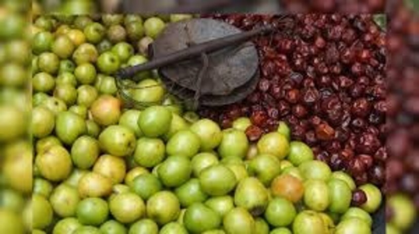 ভিটামিন সি, অ্যান্টিঅক্সিড্যান্টে ভরা কুল ত্বক ও চুলের জেল্লা বজায় রাখে৷ হৃদরোগ ও ক্যানসারের আশঙ্কা কমায়৷