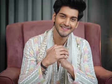 অডিশনে যাওয়ার পথেই সব শেষ...! ট্রাকের ধাক্কায় ছিন্নভিন্ন ২২ বছরের অভিনেতা! রক্তস্রোত হাইওয়েতে  