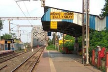 ৪ দিন বন্ধ শিয়ালদহ-ডানকুনি শাখায় ট্রেন চলাচল, হাজার হাজার যাত্রীর জন্য বড় খবর