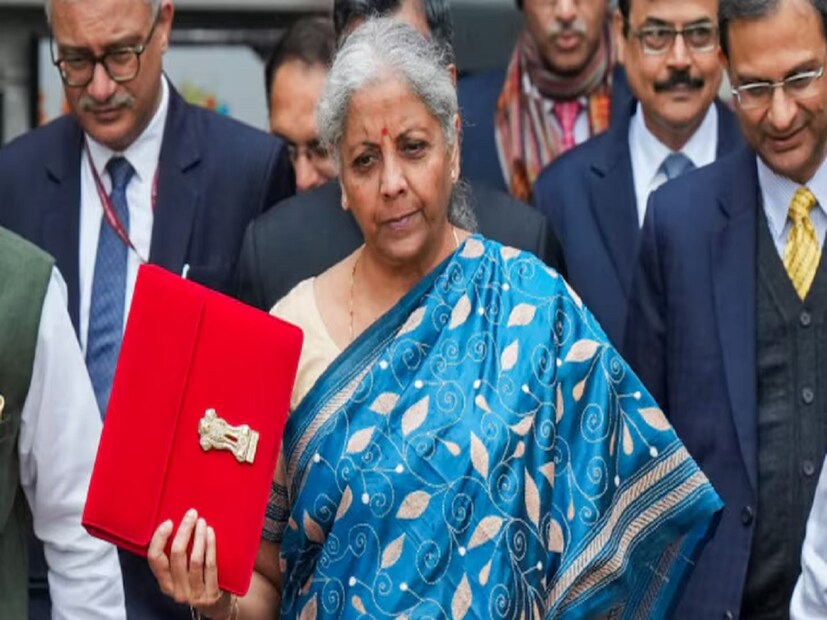 বাজেট ২০২৫ কি রিয়েল এস্টেট খাতকে উৎসাহিত করবে -২০২৫ সালের বাজেটে জিডিপির বৃদ্ধি বাড়াতে রিয়েল এস্টেট সেক্টরকে শক্তিশালী করা এবং সংস্কারের ঘোষণার বিষয়ে বিশেষজ্ঞদের উচ্চ প্রত্যাশা রয়েছে। PM আবাস যোজনার সুবিধাভোগীদের জন্য PMAY ভর্তুকি কমপক্ষে ৫০% বৃদ্ধি করার জন্য অর্থমন্ত্রীর কাছে দাবি রয়েছে। গৃহঋণের সুদে ছাড়, PMAY ভর্তুকিতে মহিলাদের জন্য বিশেষ সুবিধা সহ, GST, RERA এবং ডিমনিটাইজেশনের মতো সংস্কারের প্রভাব কমানোর জন্য সরকারকে সাশ্রয়ী মূল্যের বাড়ির সংখ্যা বৃদ্ধি করে আরও উৎসাহ দেওয়া উচিত।