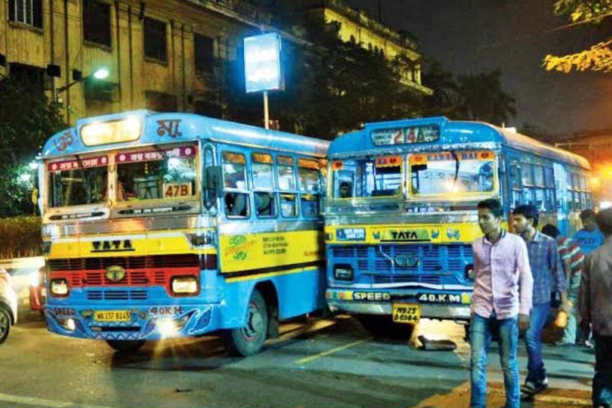 Accident: বারবার দুর্ঘটনা, গতির বলি একাধিক! বেপোরোয়া গতিতে রাশ টানতে এবার বড় উদ্যোগ রাজ্যের Accident: বারবার দুর্ঘটনা, গতির বলি একাধিক! বেপোরোয়া গতিতে রাশ টানতে এবার বড় উদ্যোগ রাজ্যের