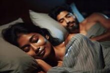স্বামী-স্ত্রী বিছানায় ঘুমোচ্ছিলেন..! মাঝরাতে হঠাৎ খসখস, দরজা খুলতেই কেঁপে উঠল