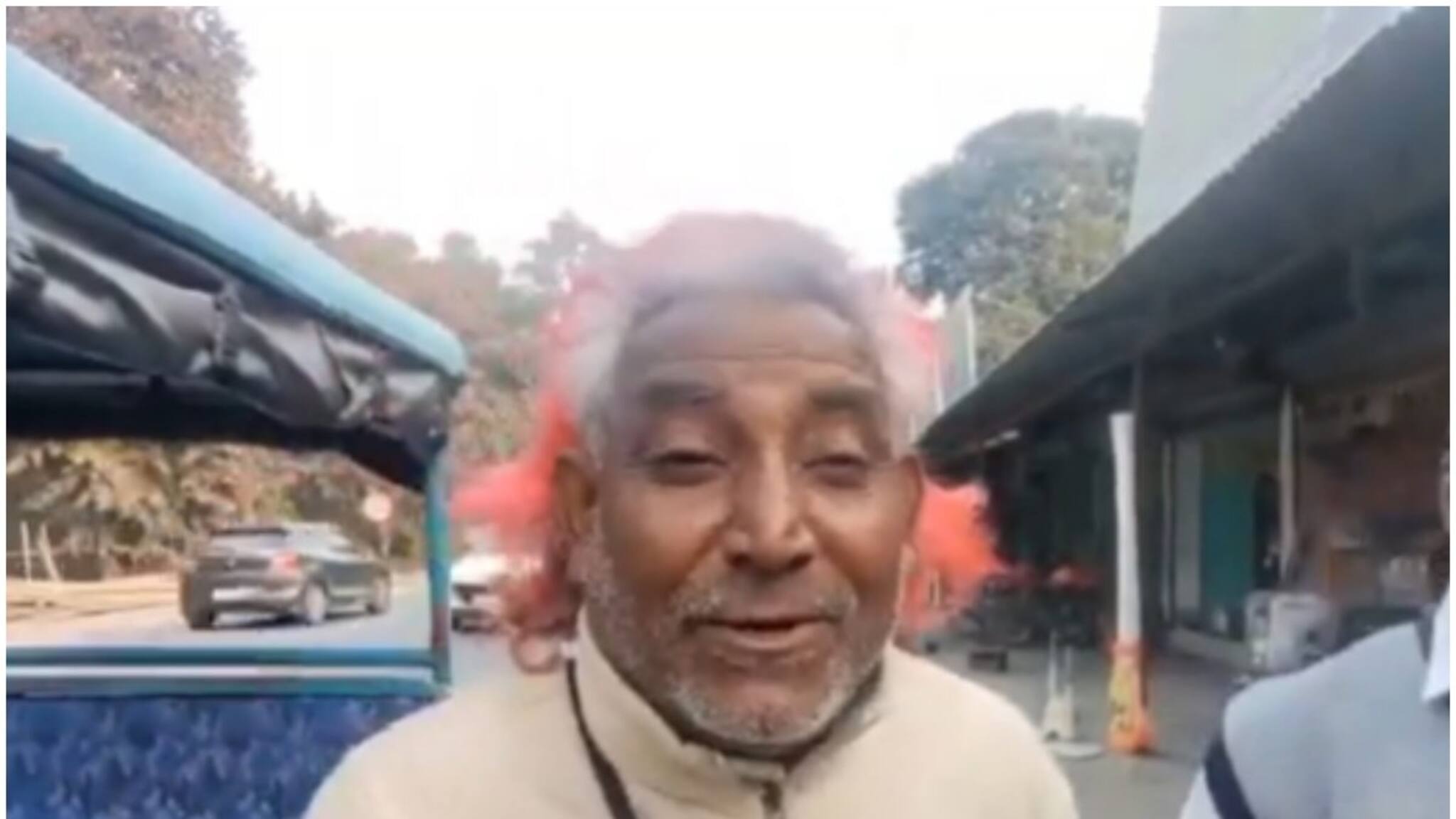 হুবহু রফির কণ্ঠে গান গেয়ে Viral TOTO চালক! রইল মন ভোলানো ভিডিও