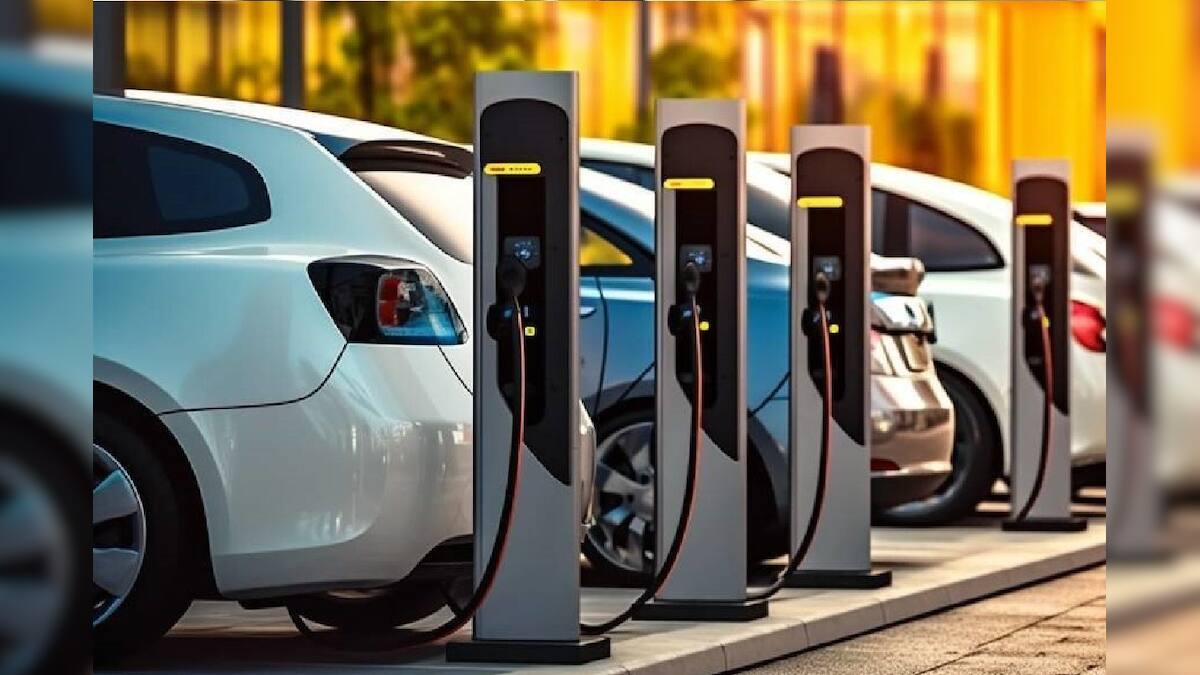 তেল, গ্যাসের ভাণ্ডার এই দেশ! তার পরও ইলেকট্রিক গাড়িতে এত আগ্রহ তাদের! তেল, গ্যাসের ভাণ্ডার এই দেশ! তার পরও ইলেকট্রিক গাড়িতে এত আগ্রহ তাদের!