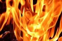 তারাতলা এলাকার ঝুপড়িতে বিধ্বংসী আগুন, ভস্মীভূত ৩০টি ঝুপড়ি... ঘরছাড়া বহু পরিবার