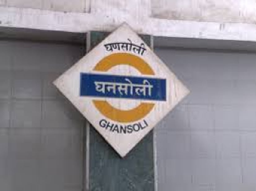 কর্মকর্তারা জানিয়েছেন যে GRP দল নিয়মিত টহলে ছিল। সেই সময়, জওয়ানরা একটি পরিত্যক্ত মেয়েকে লক্ষ্য করে। সিনিয়র পুলিশ ইন্সপেক্টর রাজেশ শিন্ডে বলেছেন যে মেয়েটিকে তার নাম এবং অন্যান্য বিবরণ সম্পর্কে জিজ্ঞাসা করা হলে, সে কিছুই বলতে পারেনি। সিনিয়র ইন্সপেক্টর আরও বলেন যে মেয়েটির অবস্থা দেখে তার চিকিৎসা পরীক্ষা করা হয়। এখন অভিযুক্ত এবং মেয়েটির আত্মীয়দের সন্ধান করা হচ্ছে। 