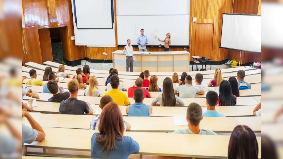 College Professor Promotion: রাজ্যে কলেজের অধ্যাপকদের পদোন্নতি কবে? এল গুরুত্বপূর্ণ খবর, জানুন