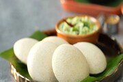 গ্যারান্টি...! মাত্র ১০ মিনিটেই রেডি তুলতুলে ইডলি, মেশান খালি এক চিমটি 'এই' সাদা জিনিস