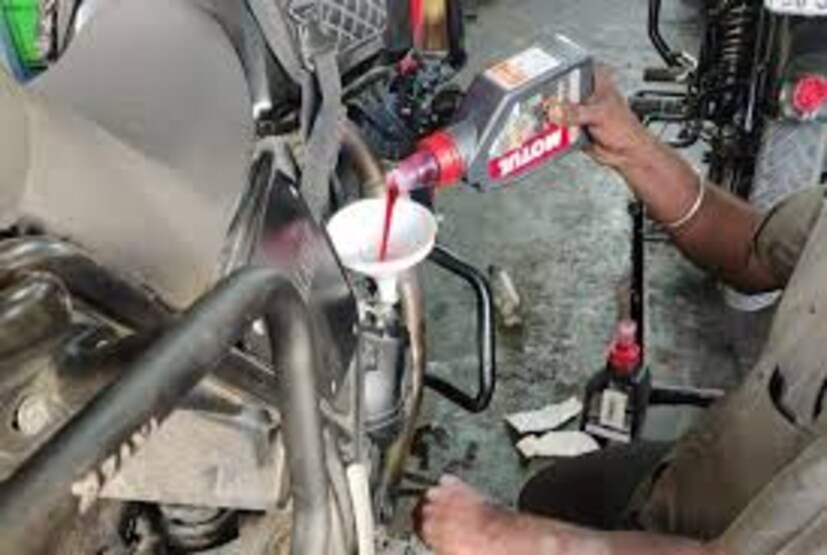 Mobil oil change, oil change mileage, engine oil change, Mobil oil recommendations, car maintenance, when to change oil, oil change interval, engine care, motor oil, oil change schedule, how often to change Mobil oil, vehicle oil maintenance, Mobil oil lifespan, মোবিল তেল পরিবর্তন, তেল পরিবর্তনের মাইলেজ, ইঞ্জিন তেল পরিবর্তন, মোবিল তেলের পরামর্শ, গাড়ি রক্ষণাবেক্ষণ, কখন তেল পরিবর্তন করবেন, তেল পরিবর্তনের সময়সূচী, ইঞ্জিন যত্ন, মোটর তেল, মোবিল তেল পরিবর্তন, গাড়ির তেল রক্ষণাবেক্ষণ, মোবিল তেলের আয়ু