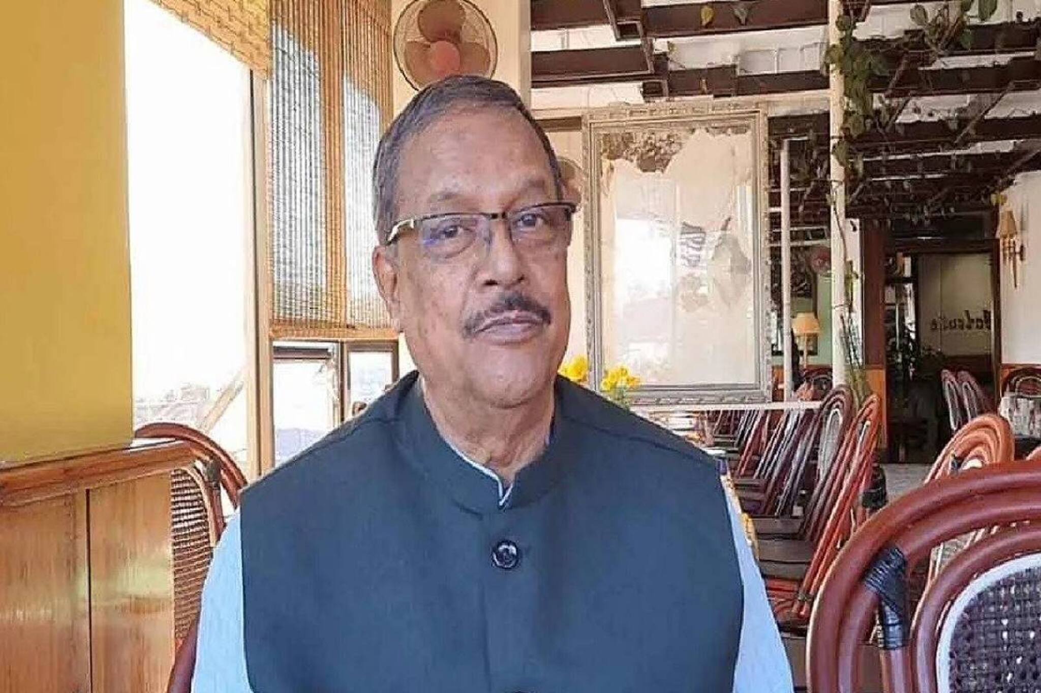 মন্ত্রী মলয় ঘটকের বাড়িতে ভাঙচুর, ঘরে ঢুকে তাণ্ডব! গ্রেফতার অভিযুক্ত