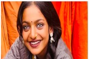 কুম্ভমেলার 'ভাইরাল' গার্ল...! মোনালিসার 'বয়স' কত জানেন? শুনলেই চমকাবেন, শিওর!