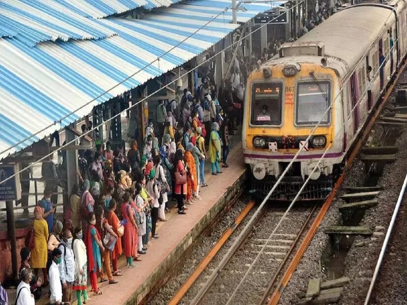 একবার স্ট্রোকে আক্রান্ত হলে প্রাণ নিয়ে পড়তে পারে টানাটানি। তাই যেন তেন প্রকারেণ এই রোগ প্রতিরোধ করার পরামর্শ দেন বিশেষজ্ঞরা। তবে মুশকিল হল, নিয়মিত সল্টেড বাদাম খেলে কিন্তু বাড়তে পারে প্রেশার। আর সেই কারণে পিছু নিতে পারে স্ট্রোকের মতো ভয়াবহ রোগ। তাই আর সময় নষ্ট না করে আজ থেকেই নুন মেশানো বাদামের সঙ্গে ব্রেকআপ করে নিন।