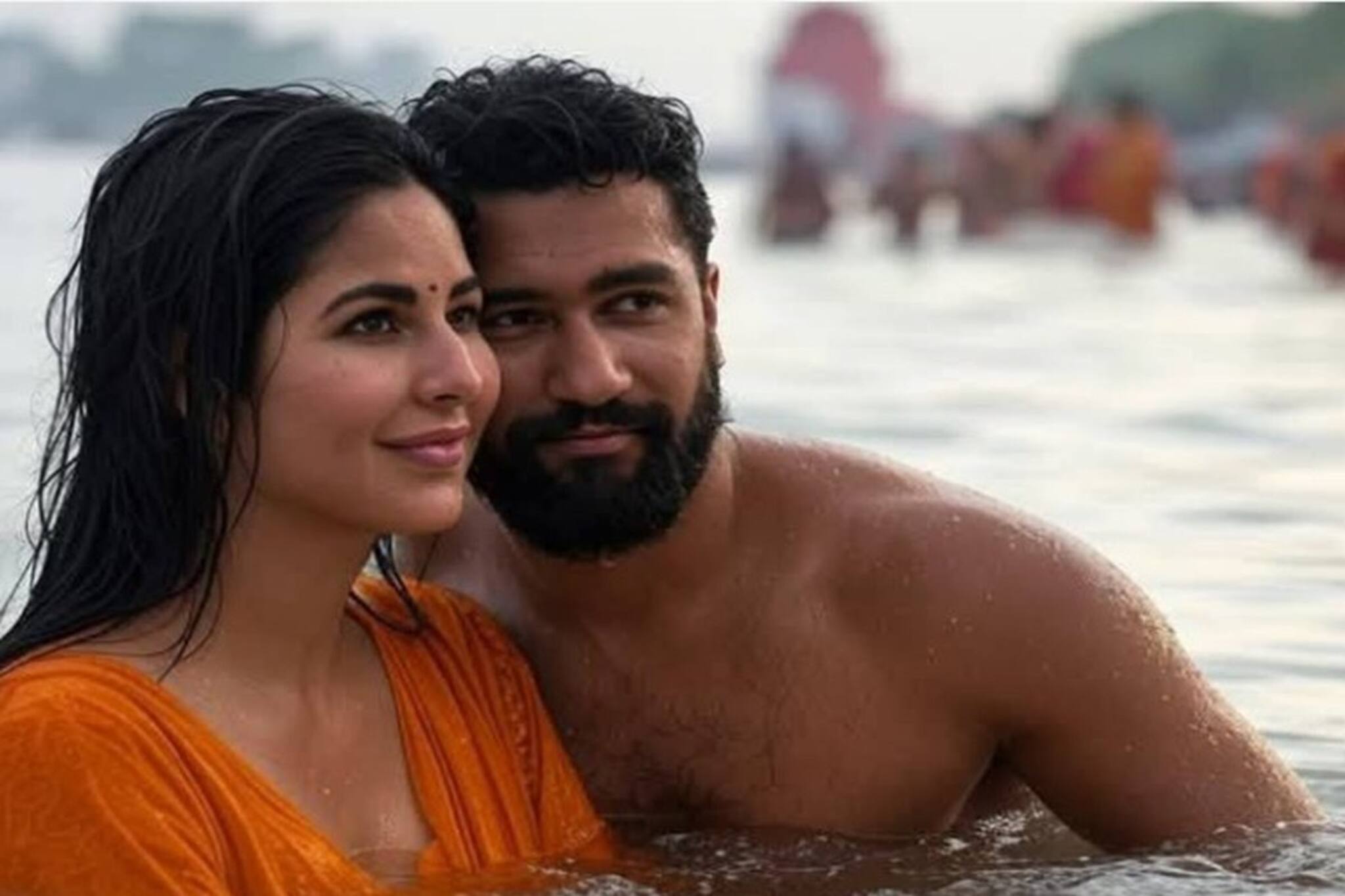 প্রয়াগরাজে কুম্ভমেলায় পূন্যস্নানে ক্যাটরিনা কাইফ, ভিকি কৌশল? ভাইরাল ছবি ঘিরে চর্চা তুঙ্গে