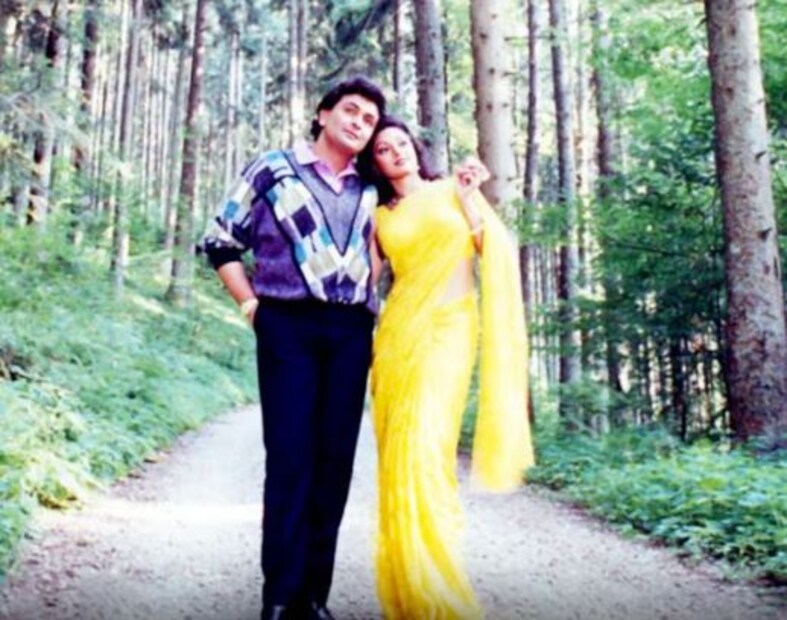 ১৯৮৯ সালের চাঁদনী ছবিতে, শ্রীদেবী ঋষি কাপুরের সঙ্গে এমন একটি চরিত্রে অভিনয় করেছিলেন যে ছবিটি ব্লকবাস্টার হয়, প্রচুর ব্যবসা করে। মানুষ আজও এই ছবিটি দেখতে পছন্দ করে। ছবিতে দুজনের রসায়নও বেশ পছন্দ হয়।