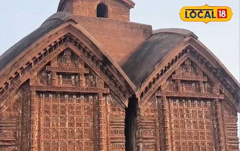 কৃষ্ণলীলা, রামায়ন, মহাভারতের কাহিনি, শিকার দৃশ্য, সমসাময়িক সমাজচিত্র পোড়ামাটির ভাস্কর্যে ফুটিয়ে তোলা রয়েছে মন্দিরের গায়ে। এই মন্দিরটির ভেতরের দৈর্ঘ ১১.৮ মিটার, প্রস্থ ১১.৭ মিটার এবং গঠনগত উচ্চতা ১০.৭ মিটার।