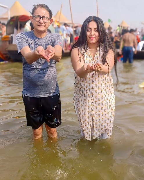 কাঞ্চন তিন তিনবার বিয়ে করেছেন! বয়সে অনেকটা ছোট অভিনেত্রী শ্রীময়ীকে বিয়ে করেন তিনি! photo source Instagram 