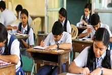 মোবাইল নিয়ে পরীক্ষা বা অঙ্ক না পেরে খাতা ছিঁড়ে ফেলা! মাধ্যমিকের অঙ্ক পরীক্ষায় ঘটনার ঘনঘটা