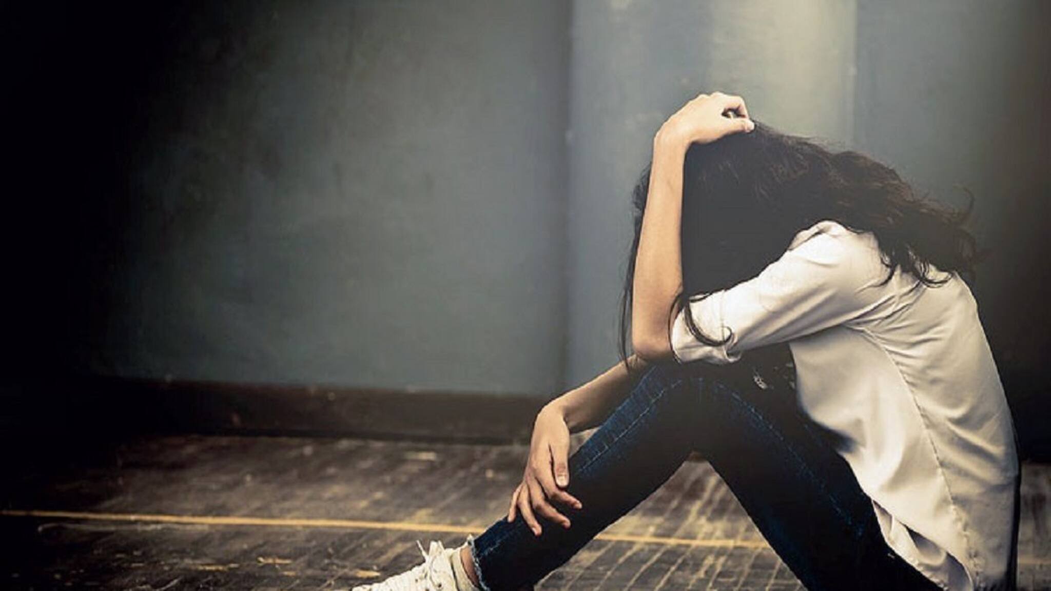 অষ্টম শ্রেণীর ছাত্রীকে স্কুলে মারধরের জেরে চরম সিদ্ধান্ত স্কুল ছাত্রীর, অভিযোগ পরিবারের