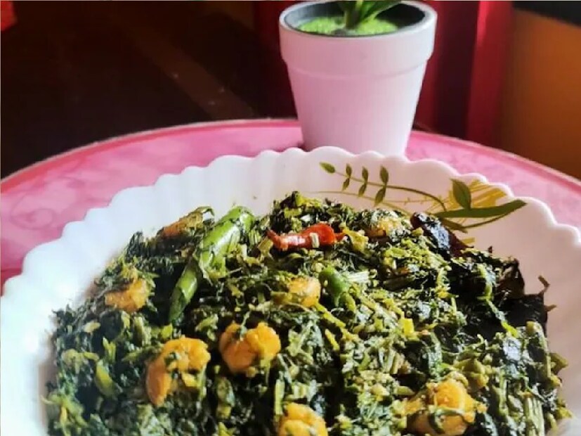 মটরশাক অ্যান্টি ক্যানসার এবং অ্যান্টি ইনফ্লেম্যাটরি উপাদানে ভর্তি। ওজন নিয়ন্ত্রণ এবং হৃদযন্ত্রের সুস্থতা বজায় রাখতে সাহায্য করে। ডায়াবেটিস বশে রাখতেও এই শাক কার্যকর। ভিটামিন এ, ভিটামিন সি এবং ভিটামিন কে প্রচুর পরিমাণে আছে মটরশাকে।