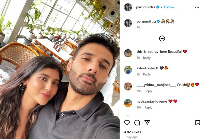 একটি রেস্তোরাঁয় রহস্যময় পুরুষের বাহুলগ্না অভিনেত্রী। সেই পুরুষই সেলফিটা নিয়েছেন। সুদর্শন সেই পুরুষের পরিচয় কী তা এখনও জানা যায়নি। তবে ছবি দেখে মনে হচ্ছে পার্নোর সঙ্গে বেশ ঘনিষ্ঠ সম্পর্ক রয়েছে সেই যুবকের। 
